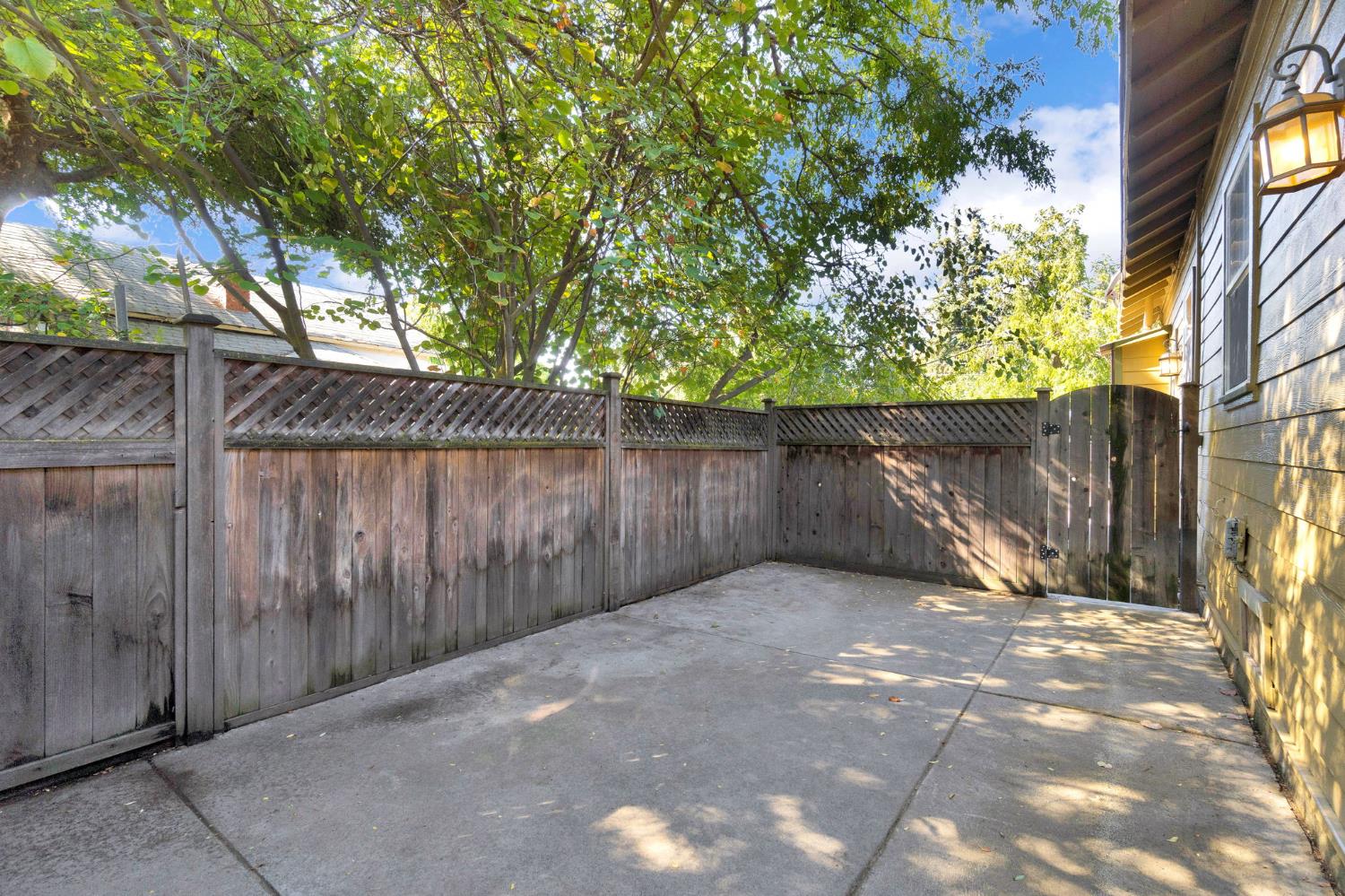 114 Dewitt Avenue Clovis, CA 93612 - Photo 31 of 37