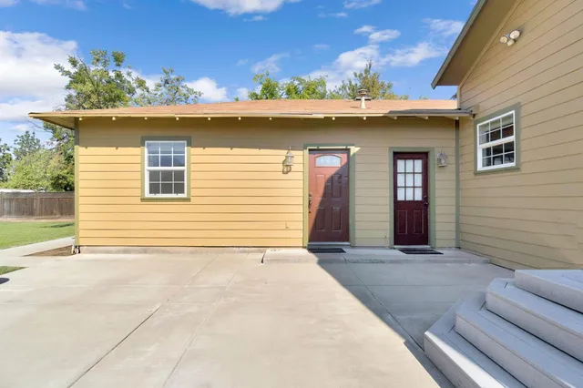 $535,000 | 114 Dewitt Avenue, Clovis, CA 93612