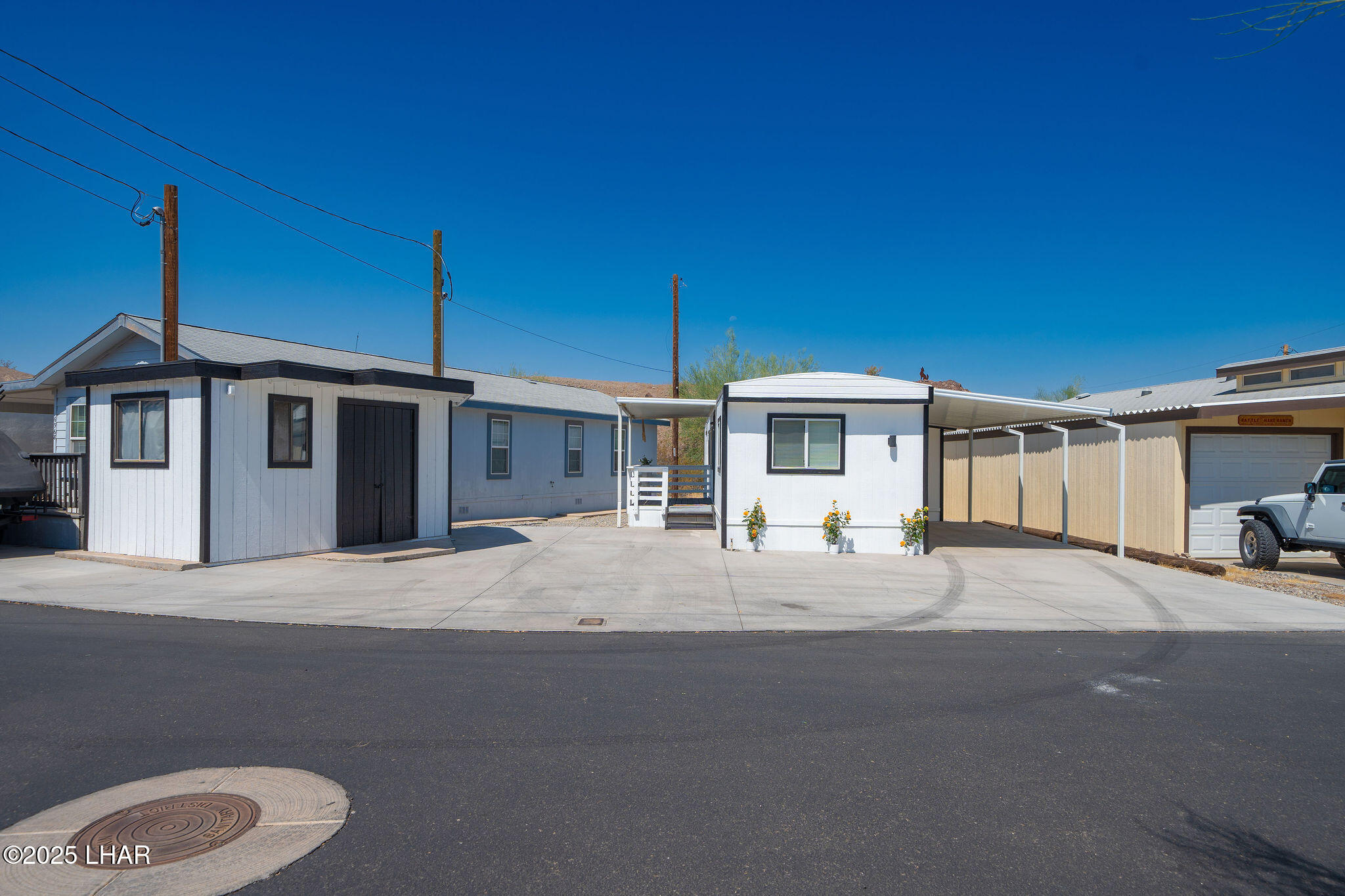 6960 Verbena Road Parker, AZ 85344 - Photo 4 of 40 exteriors-9