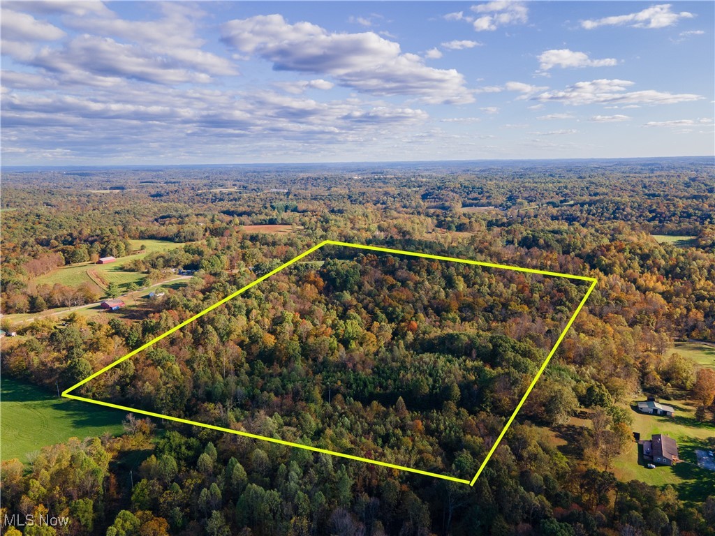 Aerial view of property's location with property boundaries highlighted
