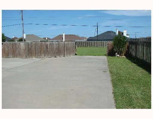 $1,500 | 8218 Etienne Drive, Corpus Christi, TX 78414