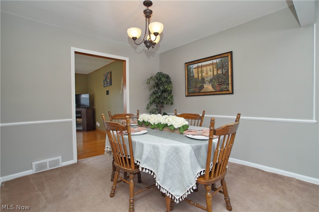 5606 Dorset Road Lyndhurst, OH 44124 - Photo 6 of 35