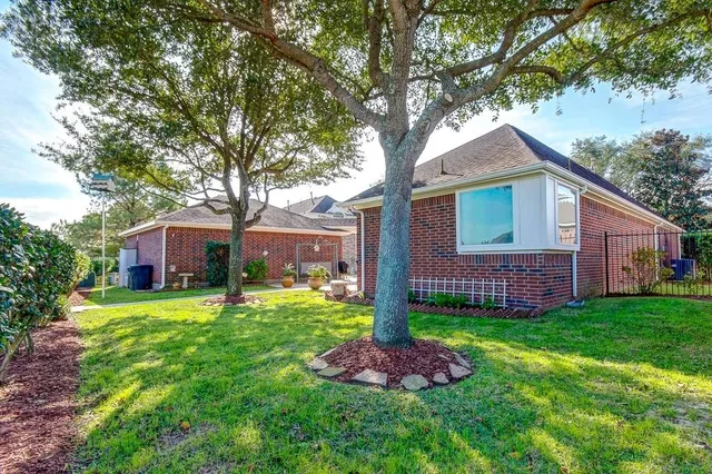 $420,000 | 2315 Blue Water Bay Drive, Katy, TX 77494