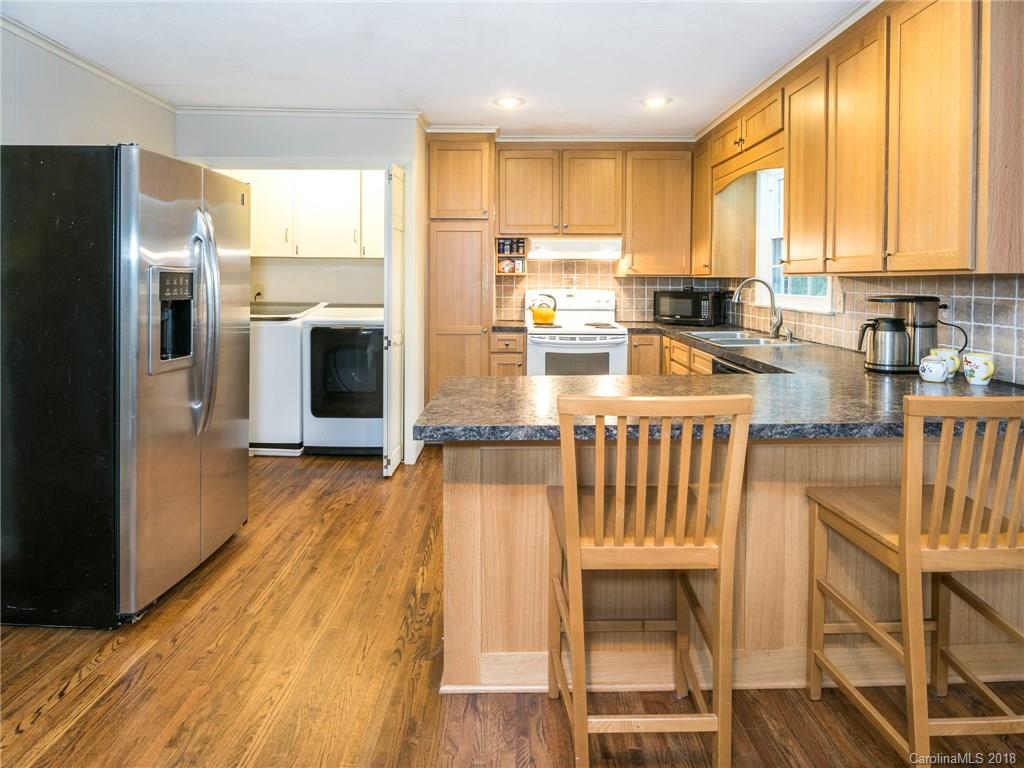 5211 Murrayhill Road Charlotte, NC 28210 - Photo 3 of 31 Gallery Image 3