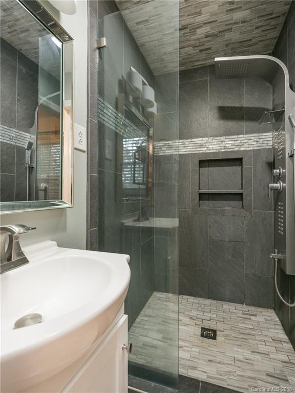 5211 Murrayhill Road Charlotte, NC 28210 - Photo 5 of 31 Gallery Image 5