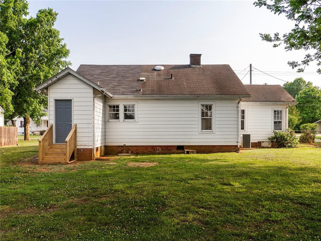 1608 West Hanover Road Burlington, NC 27217 - Photo 24 of 24 Gallery Image 24