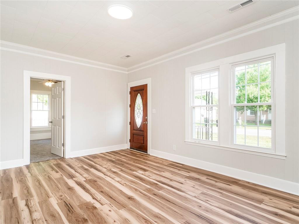 1608 West Hanover Road Burlington, NC 27217 - Photo 4 of 24 Gallery Image 4