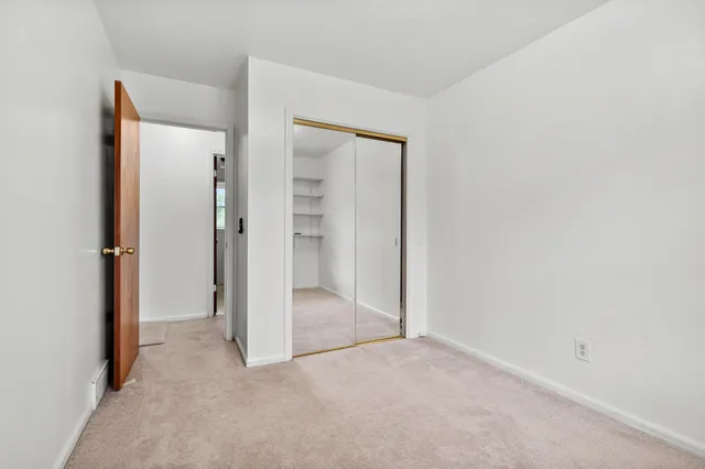 $295,000 | 42598 15th Avenue, Bloomingdale, MI 49026