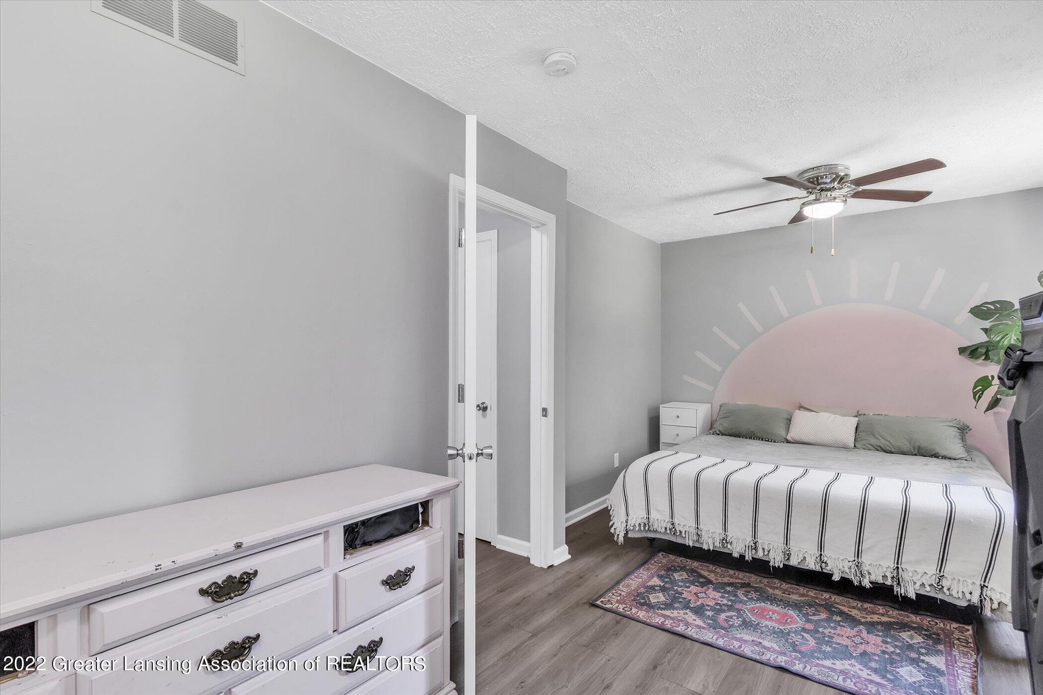 6626 Richard Road Lansing, MI 48911 - Photo 17 of 34 21-6626-Richard-Rd-WindowStill-Real-Esta