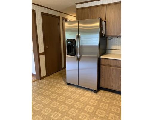 241 Den Quarry Road Lynn, MA 01904 - Photo 5 of 36 Gallery Image 5