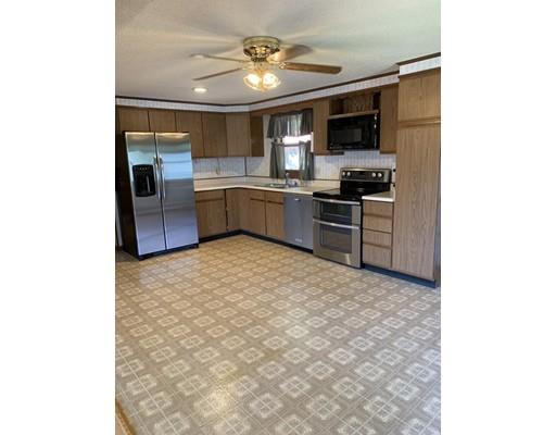 241 Den Quarry Road Lynn, MA 01904 - Photo 7 of 36 Gallery Image 7