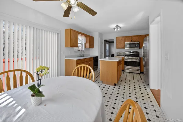 $575,000 | 25 Alexander Drive, Washingtonville, NY 10992