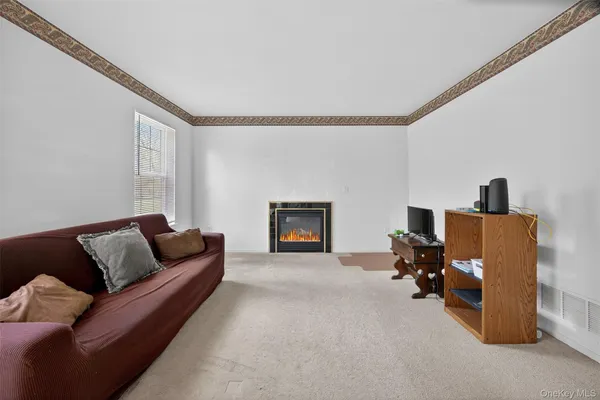 $575,000 | 25 Alexander Drive, Washingtonville, NY 10992