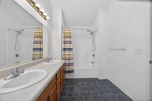 $575,000 | 25 Alexander Drive, Washingtonville, NY 10992
