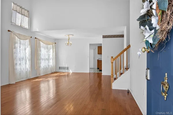 $575,000 | 25 Alexander Drive, Washingtonville, NY 10992