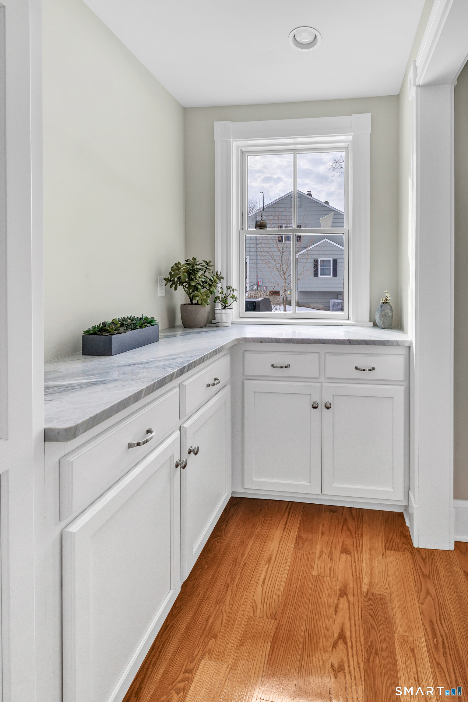 774 Fairfield Woods Road Fairfield, CT 06825 - Photo 17 of 40