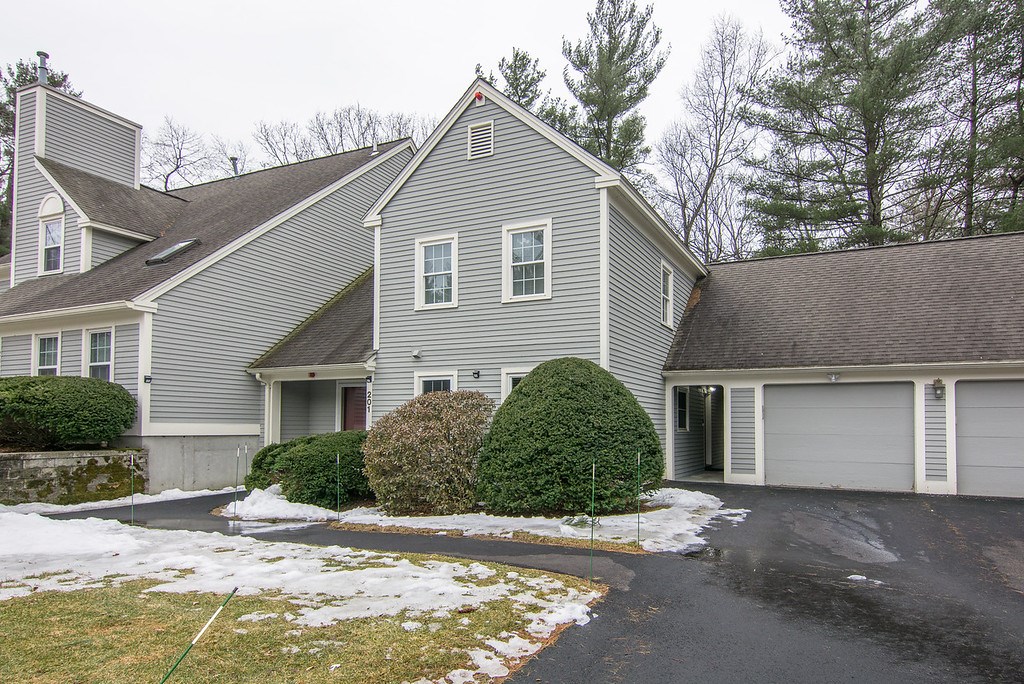 201 Pheasant Run Road Hudson, NH 03051 - Photo 1 of 35