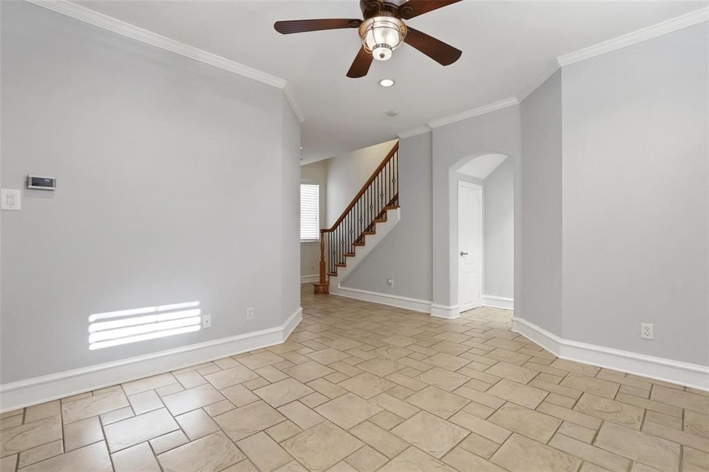 5006 Cedar Springs Road, Unit D Dallas, TX 75235 - Photo 20 of 23 1st Floor Living