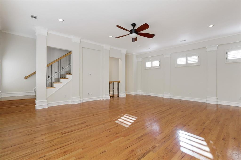 5006 Cedar Springs Road, Unit D Dallas, TX 75235 - Photo 9 of 23 2nd Floor