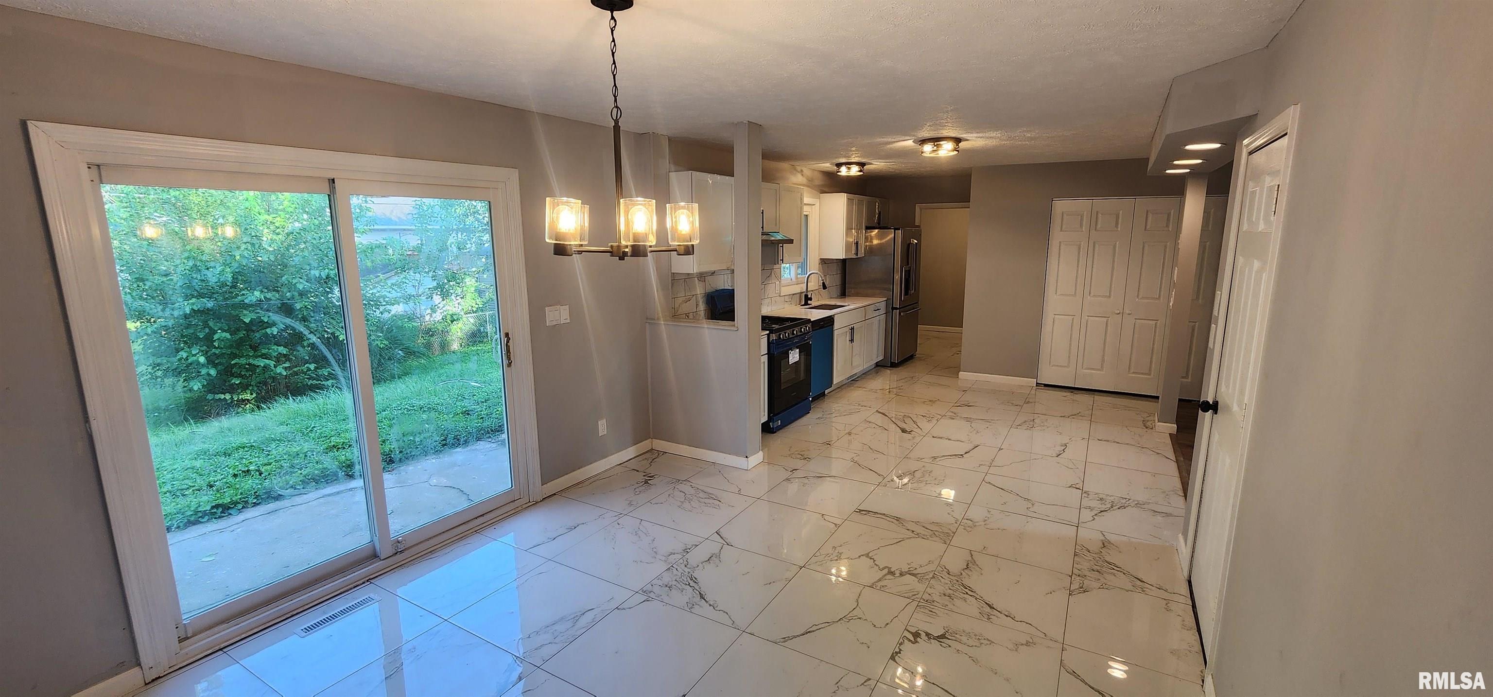 34 Buckingham Road Chatham, IL 62629 - Photo 11 of 21