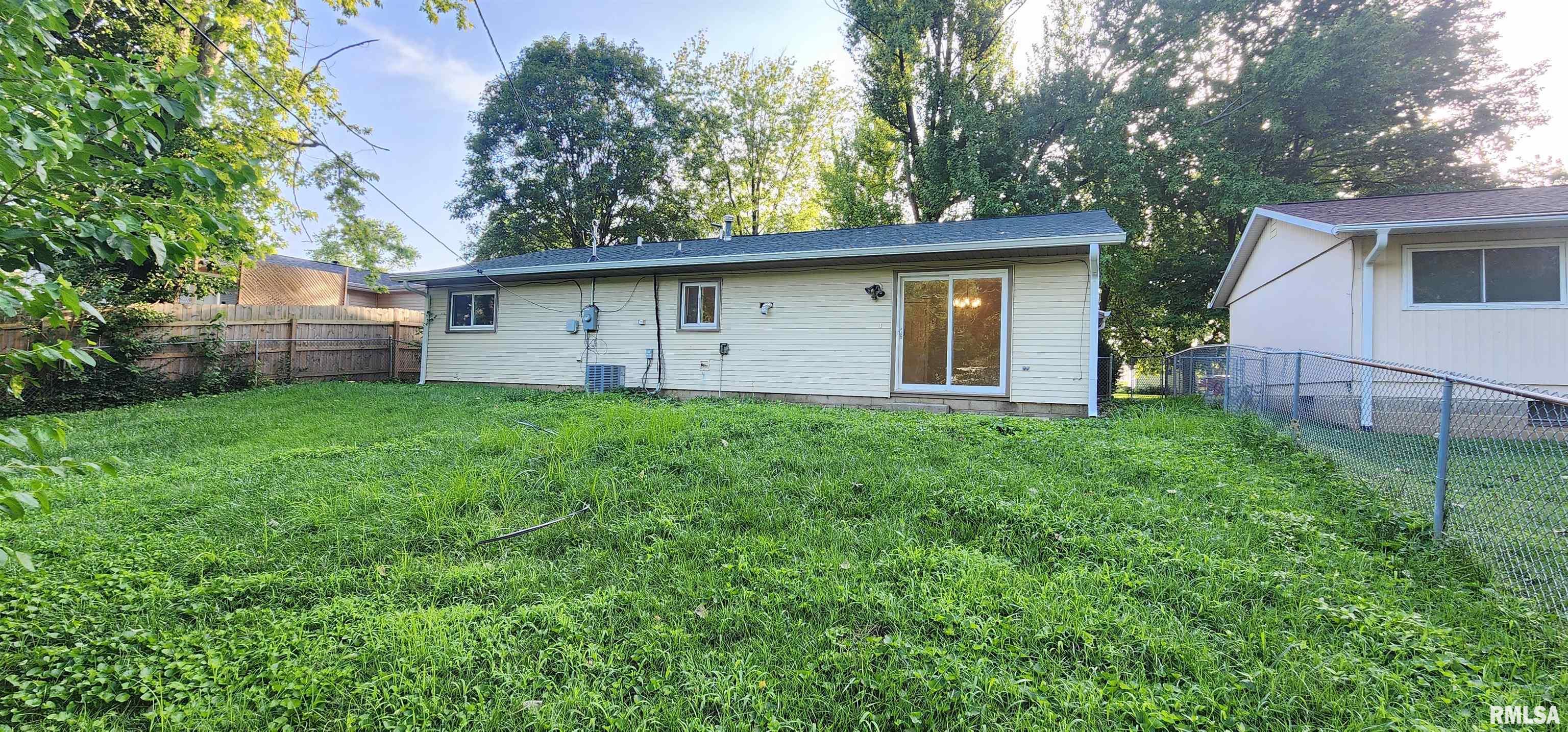 34 Buckingham Road Chatham, IL 62629 - Photo 2 of 21