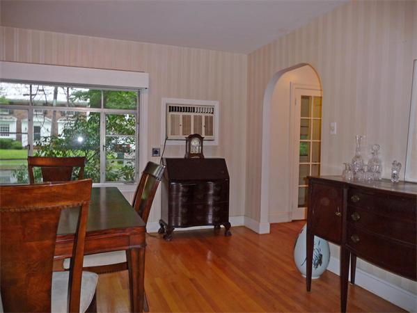 37 Beverly Road Brookline, MA 02467 - Photo 9 of 26