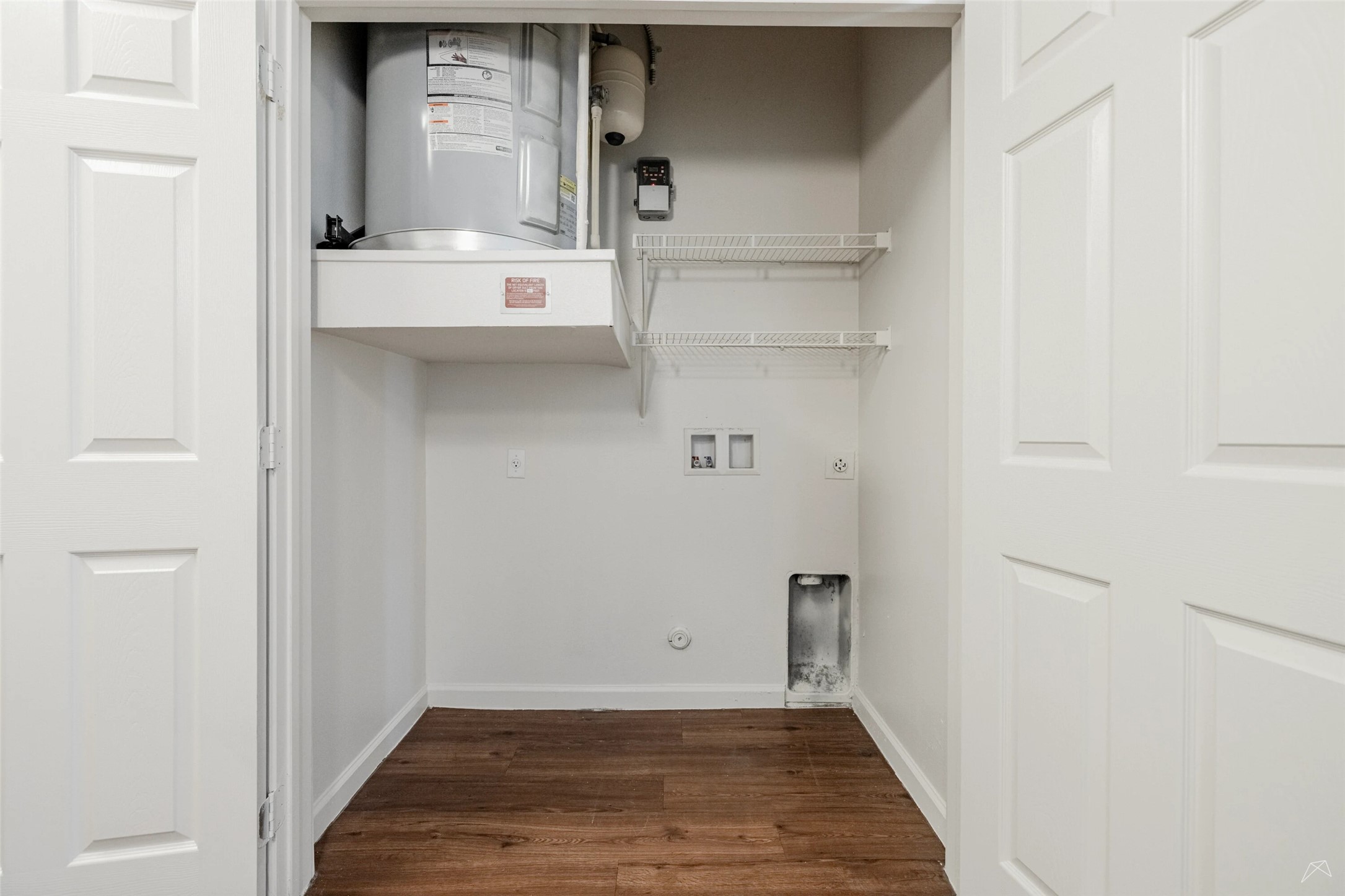 5605 Springdale Road, Unit 444424 Austin, TX 78723 - Photo 21 of 36 a view of utility room
