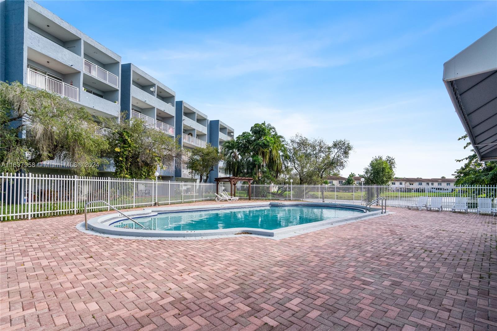 9371 Fontainebleau Boulevard, Unit I235 Miami, FL 33172 - Photo 23 of 23