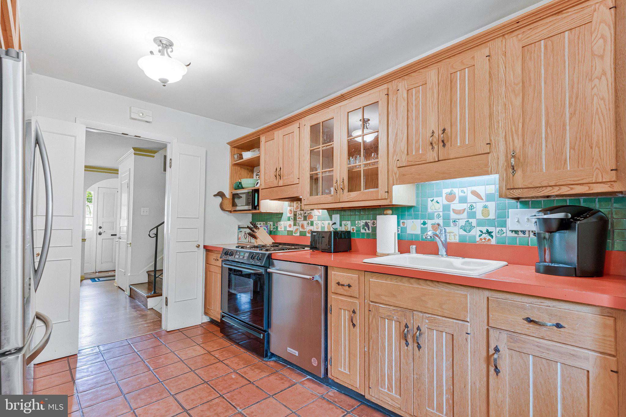 1712 Birch Road McLean, VA 22101 - Photo 12 of 59 Kitchen