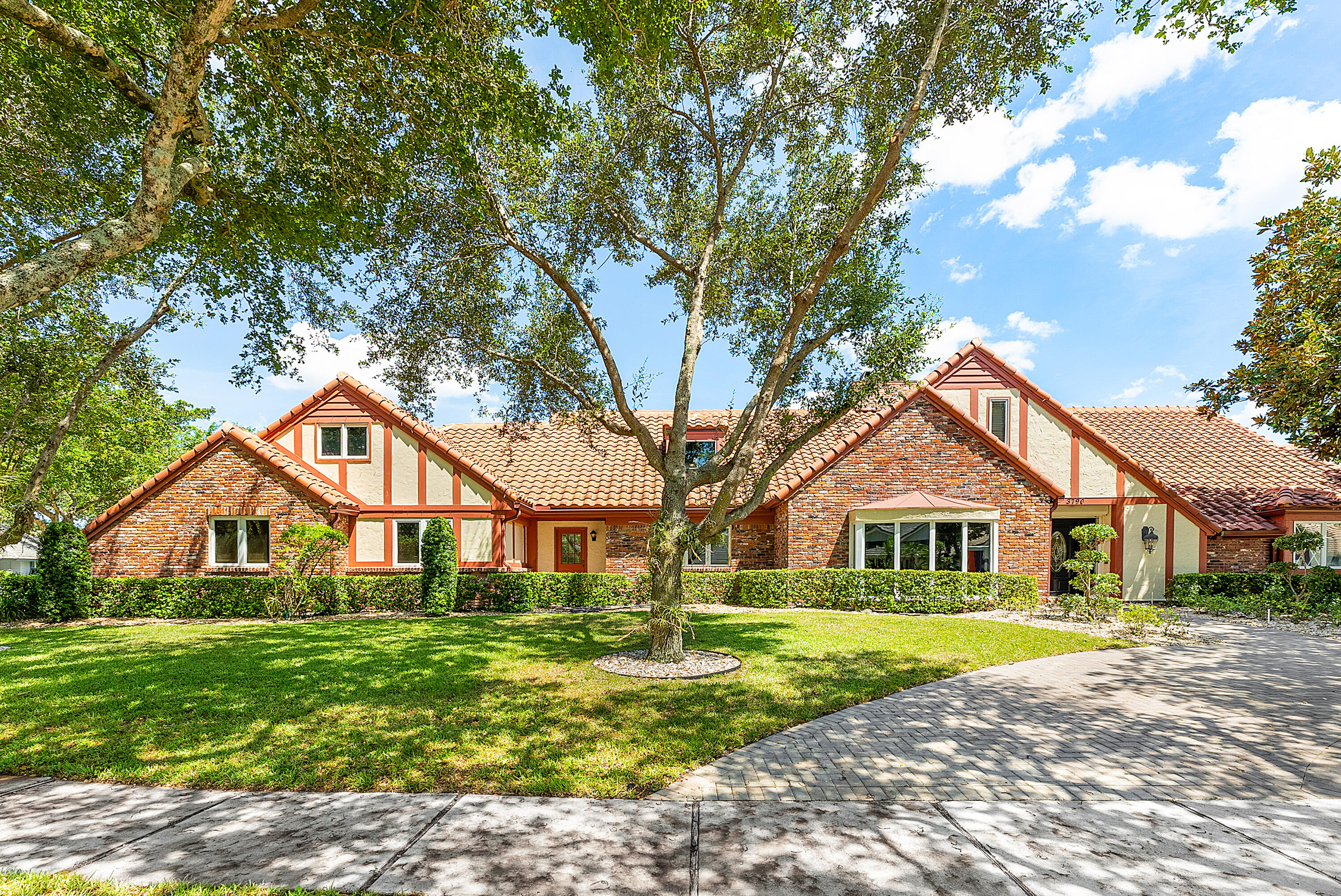 3790 Kings Way Boca Raton, FL 33434 - Photo 1 of 91 001-3790KingsWay-BocaRaton-FL-33434-FULL