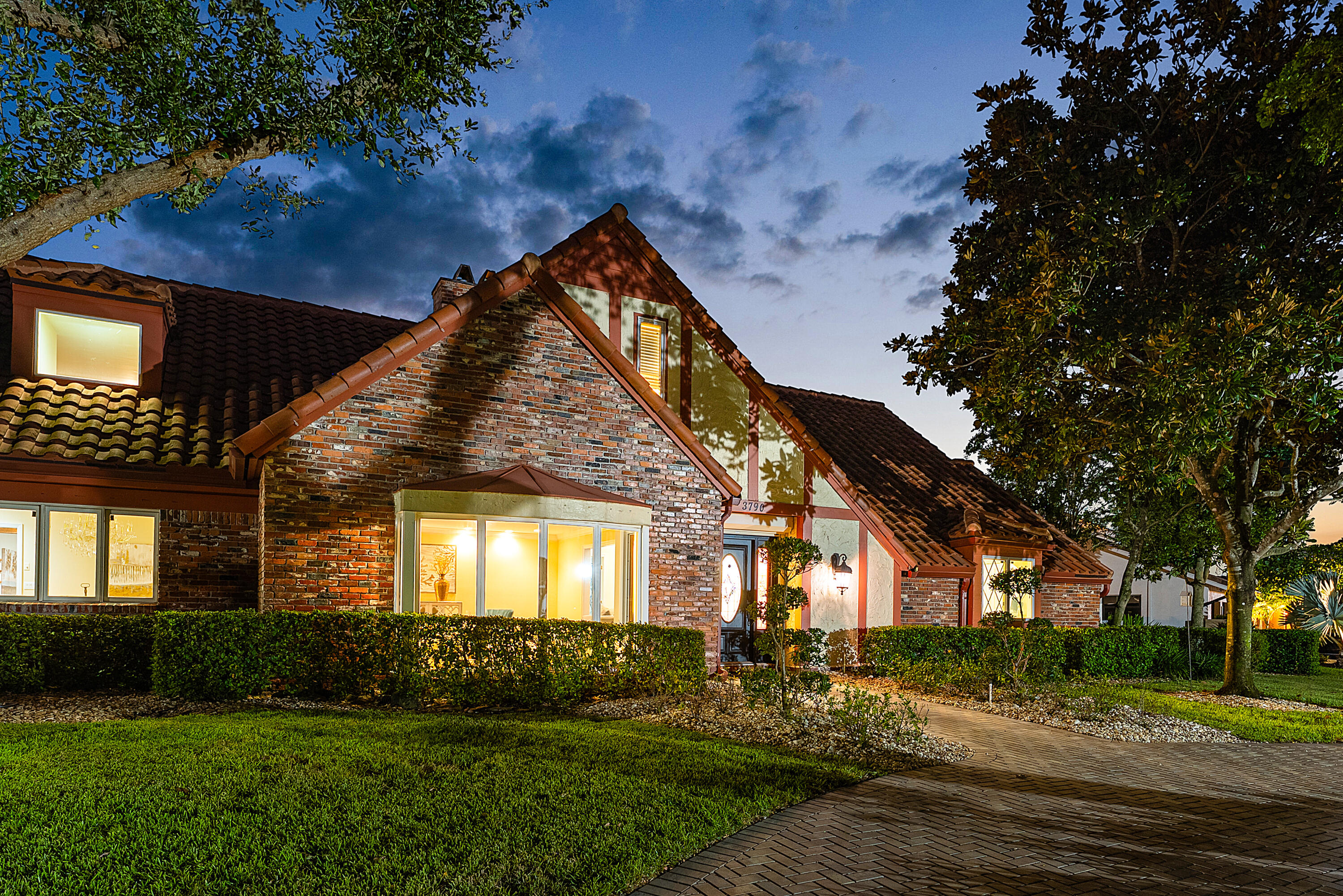 3790 Kings Way Boca Raton, FL 33434 - Photo 4 of 91 073-3790KingsWay-BocaRaton-FL-33434-FULL