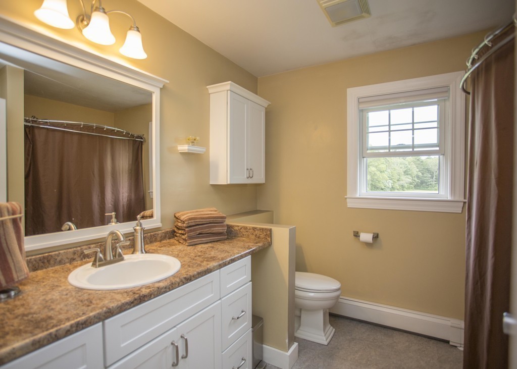 44 Perry Hill Road Acushnet, MA 02743 - Photo 11 of 22
