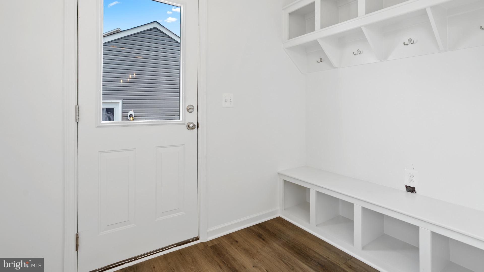 185 Silverleaf Drive Charles Town, WV 25414 - Photo 2 of 33