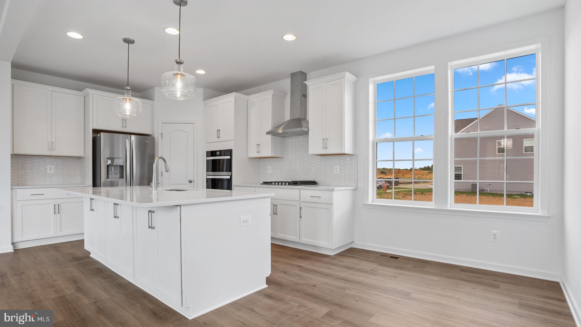 185 Silverleaf Drive Charles Town, WV 25414 - Photo 7 of 33