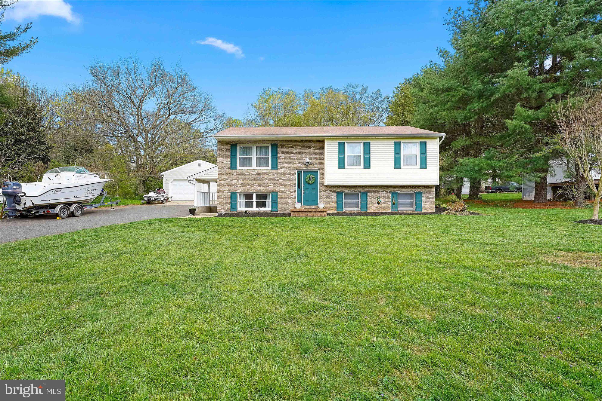 607 Wilgis Road Fallston, MD 21047 - Photo 6 of 27 Fresh paint on shutters, doors and railings
