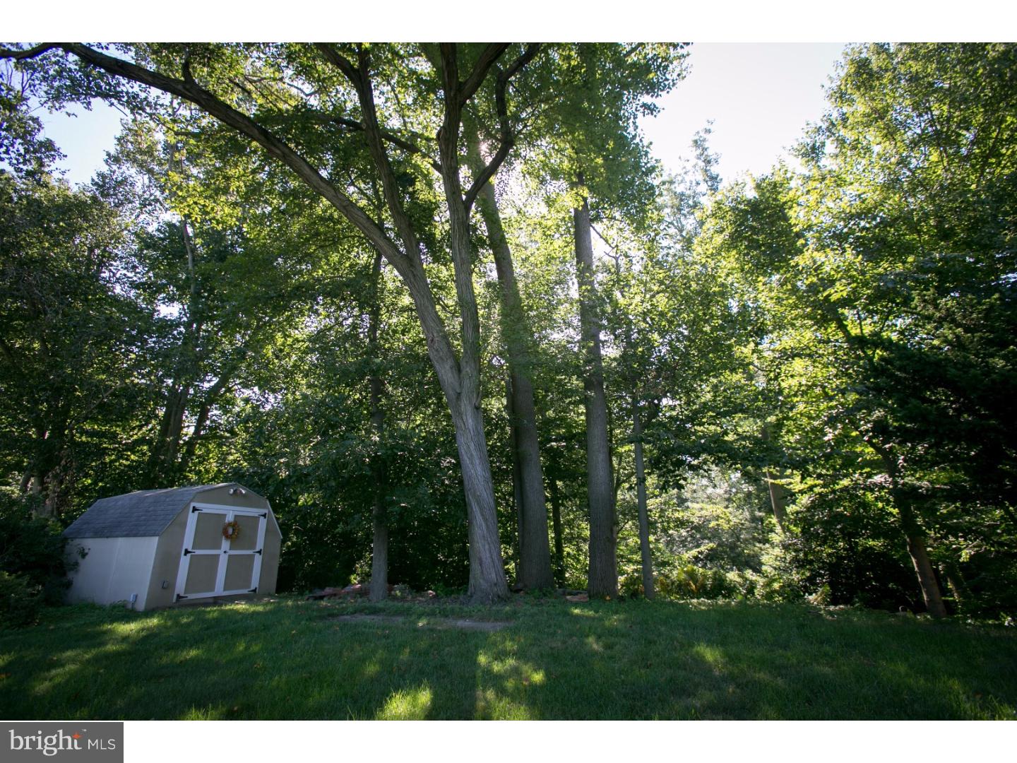 71 Winding Way Road Stratford, NJ 08084 - Photo 21 of 22 Back Yard