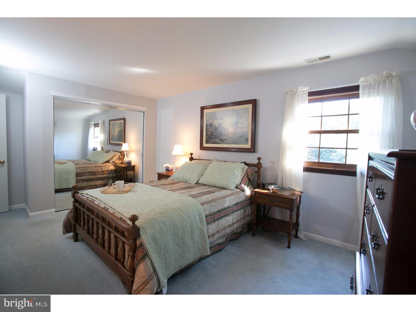 71 Winding Way Road Stratford, NJ 08084 - Photo 10 of 22 Bedroom - Main