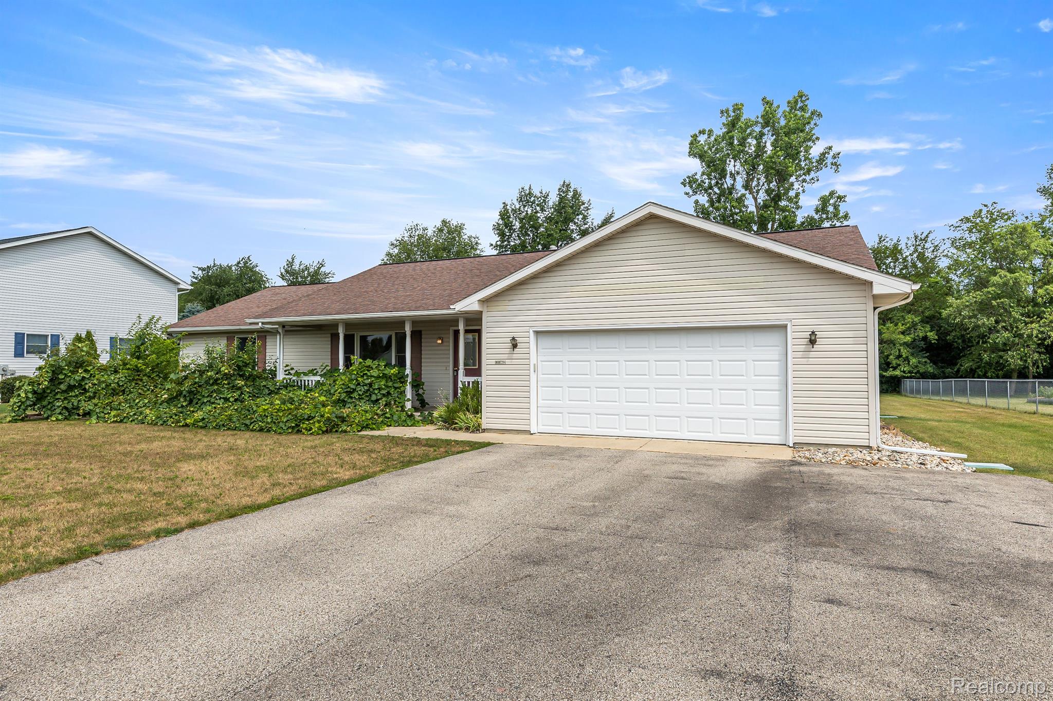 3142 Cobblestone Ridge Tecumseh, MI 49286 - Photo 2 of 22 Gallery Image 2