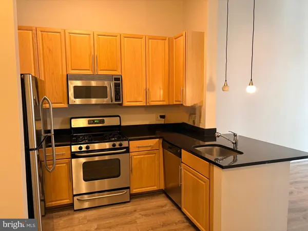 $2,000 | 1201 East-West Highway, Unit 245, Silver Spring, MD 20910