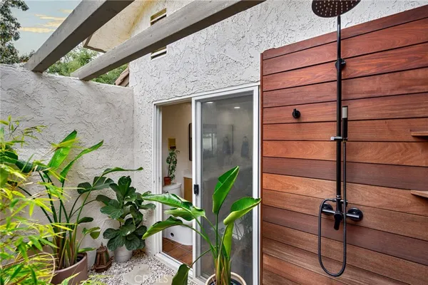 $999,999 | 2414 Vista, Upland, CA 91784