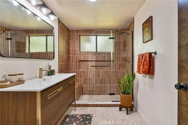 $999,999 | 2414 Vista, Upland, CA 91784