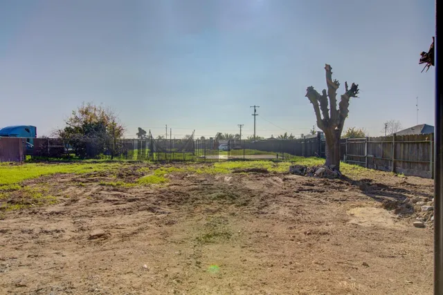 $325,000 | 7577 Walnut Avenue, Winton, CA 95388