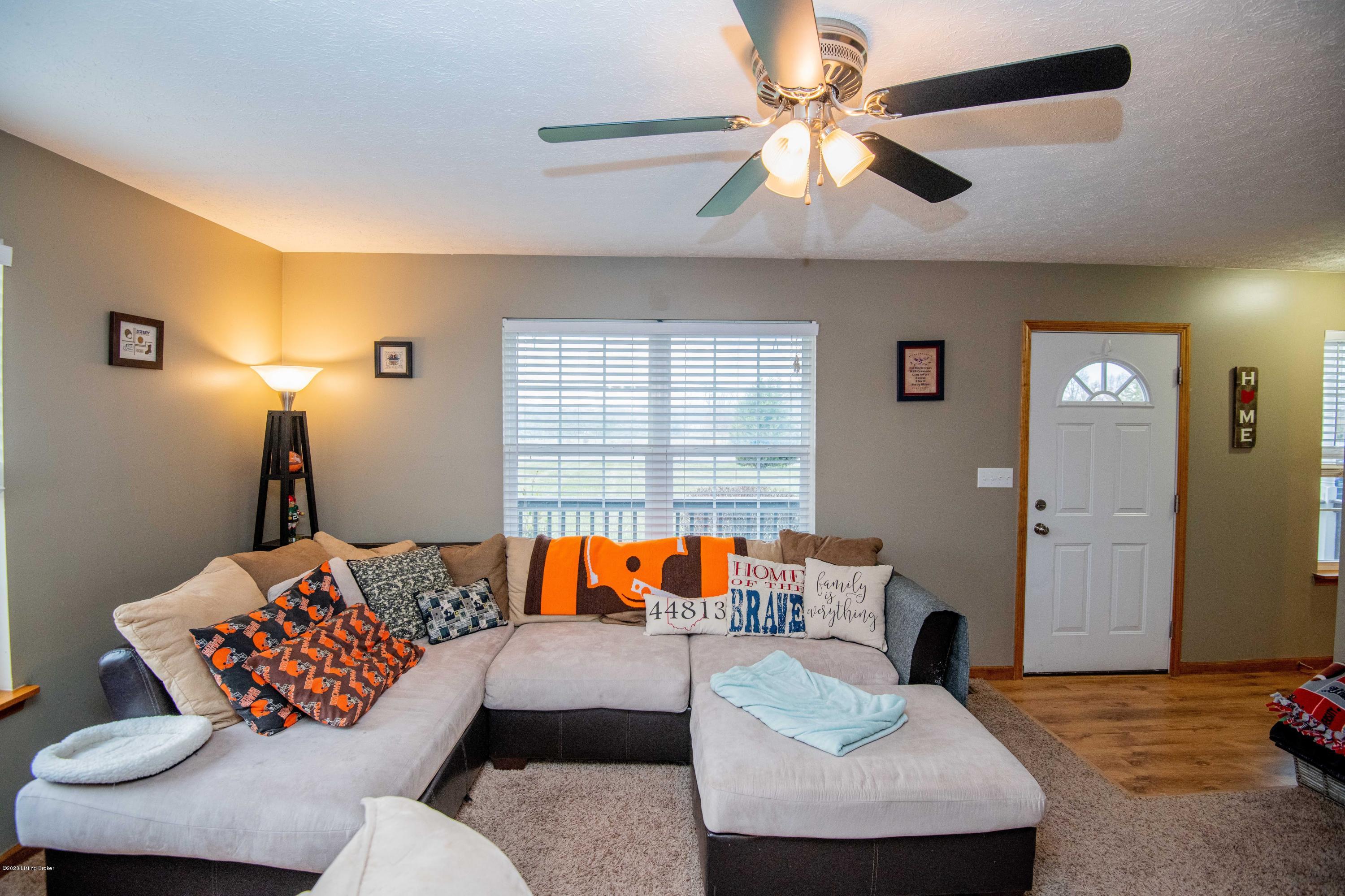 631 Lee Road Vine Grove, KY 40175 - Photo 15 of 46 631 Lee Road-17