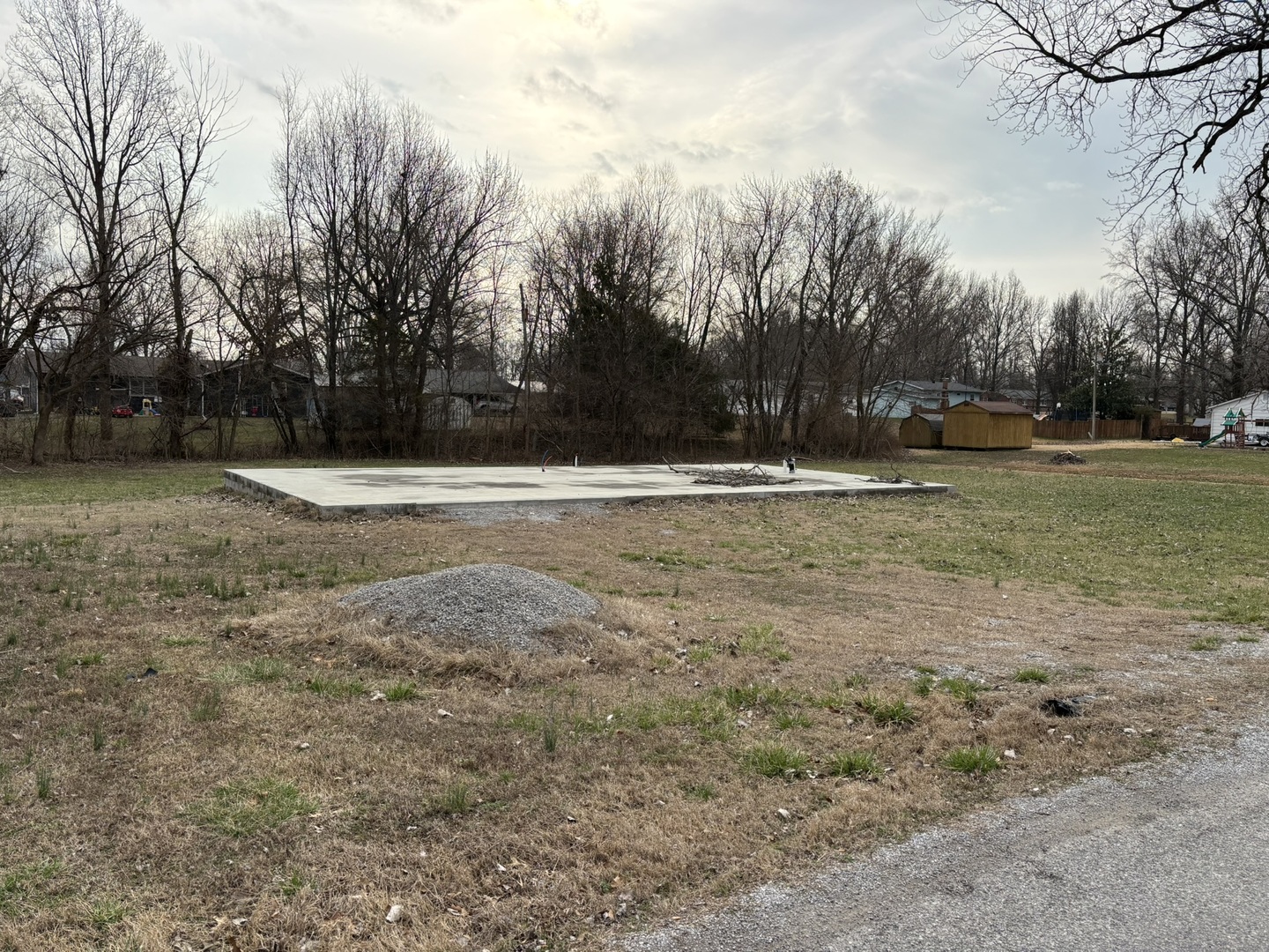 1000 South Wilson Street Benton, IL 62812 - Photo 1 of 8