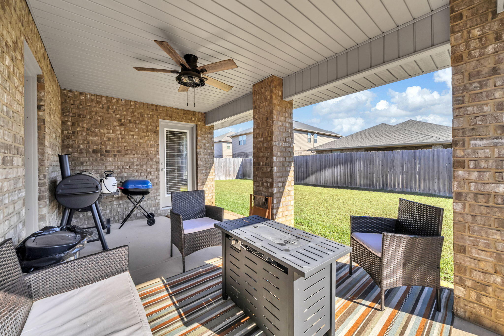 125 Ridgeway Circle Crestview, FL 32536 - Photo 37 of 41 a outdoor space with furniture
