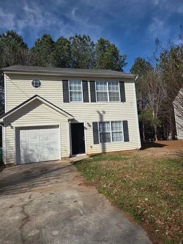 $1,800 | 7146 Ravenwood Lane, Lithonia, GA 30038
