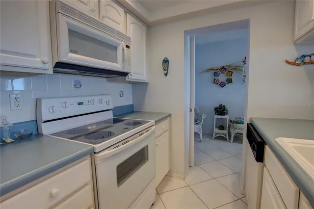 $529,900 | 5201 South Atlantic Avenue, Unit 405A, New Smyrna Beach, FL 32169