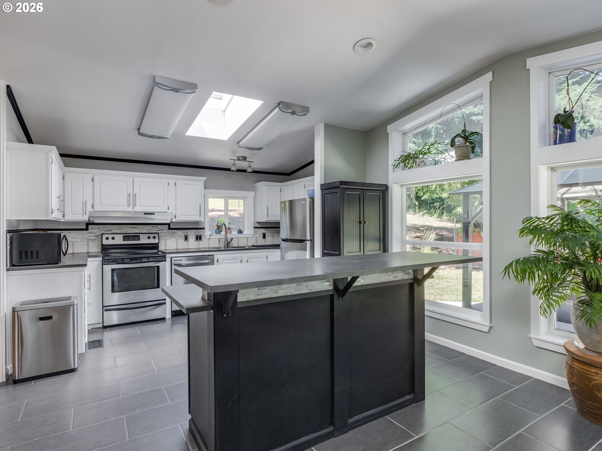 1072 Labarre Road Washougal, WA 98671 - Photo 13 of 42