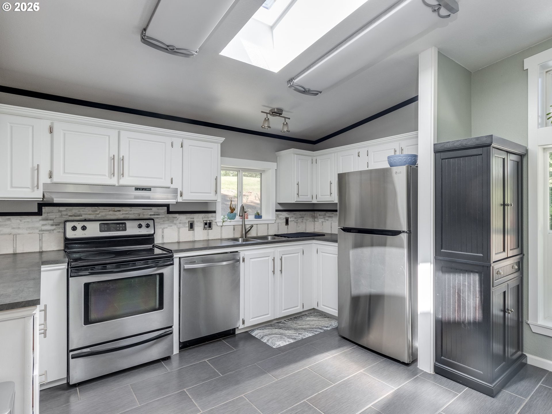 1072 Labarre Road Washougal, WA 98671 - Photo 14 of 42