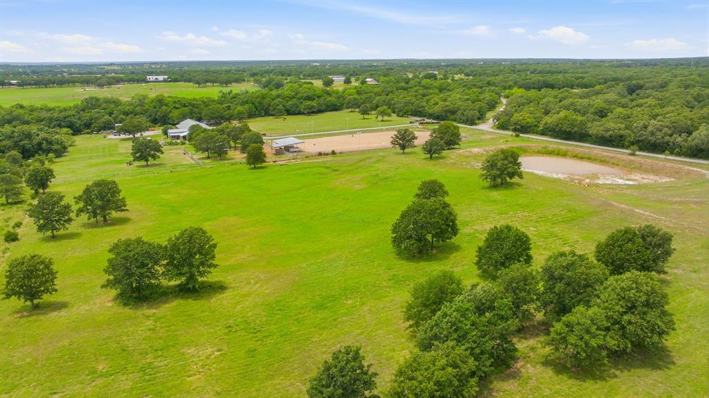 261 Dub Lane Weatherford, TX 76088 - Photo 6 of 40